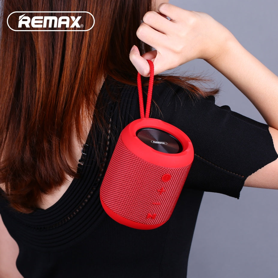 Remax RB-M21 Portable Bluetooth Speaker Support TF card, FM and AUX-in - White